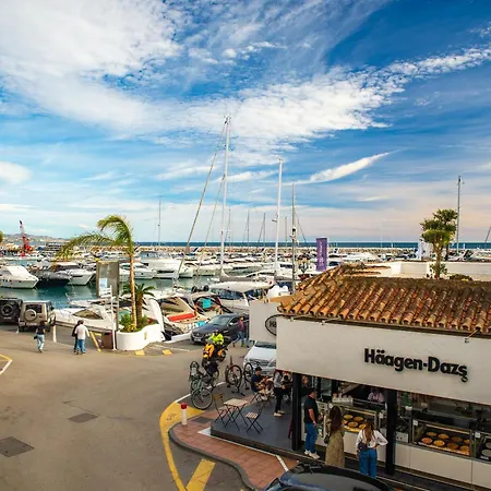 Ct 302 - Faro's Puerto Banus Boutique Apartamento